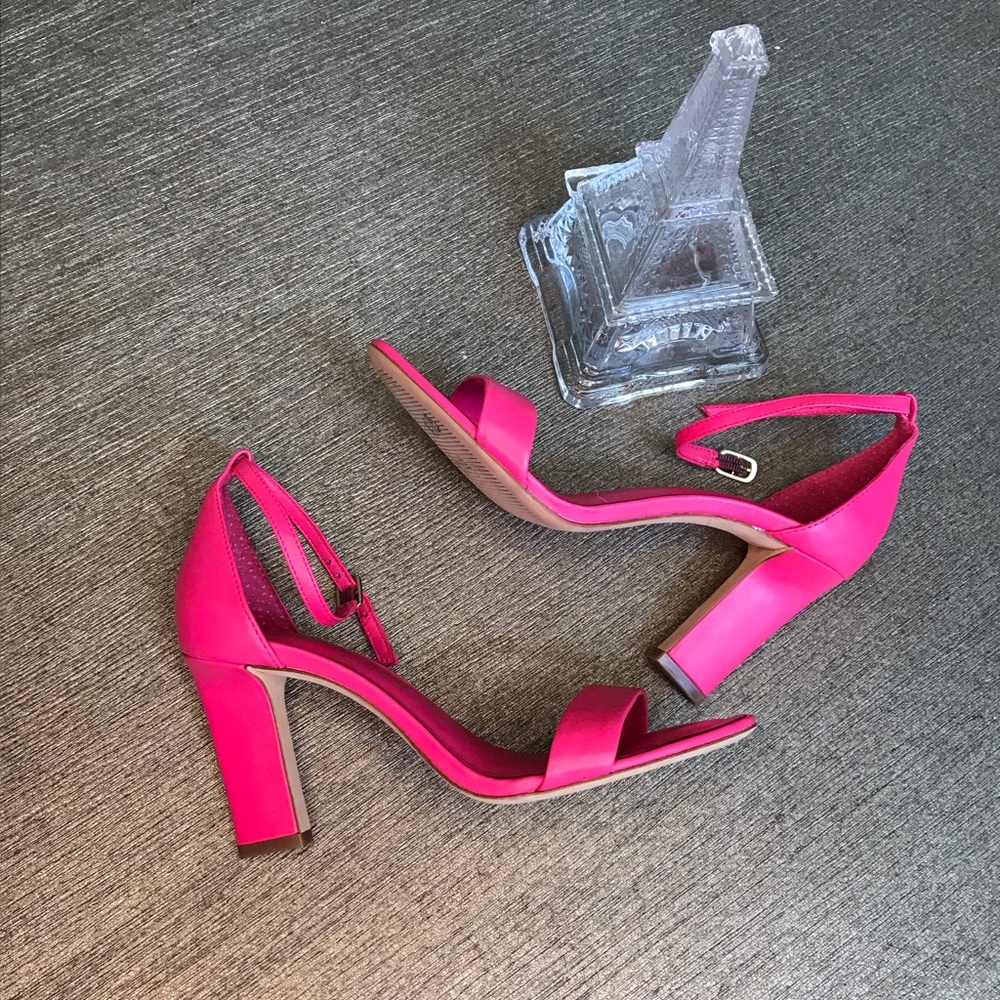 Antonio Melani Hot Pink Heels Size 6.5 - Like New! Stunning!